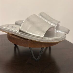 Steve Madden Silver Flats